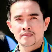 นายมาโนชย์ นวลกุล